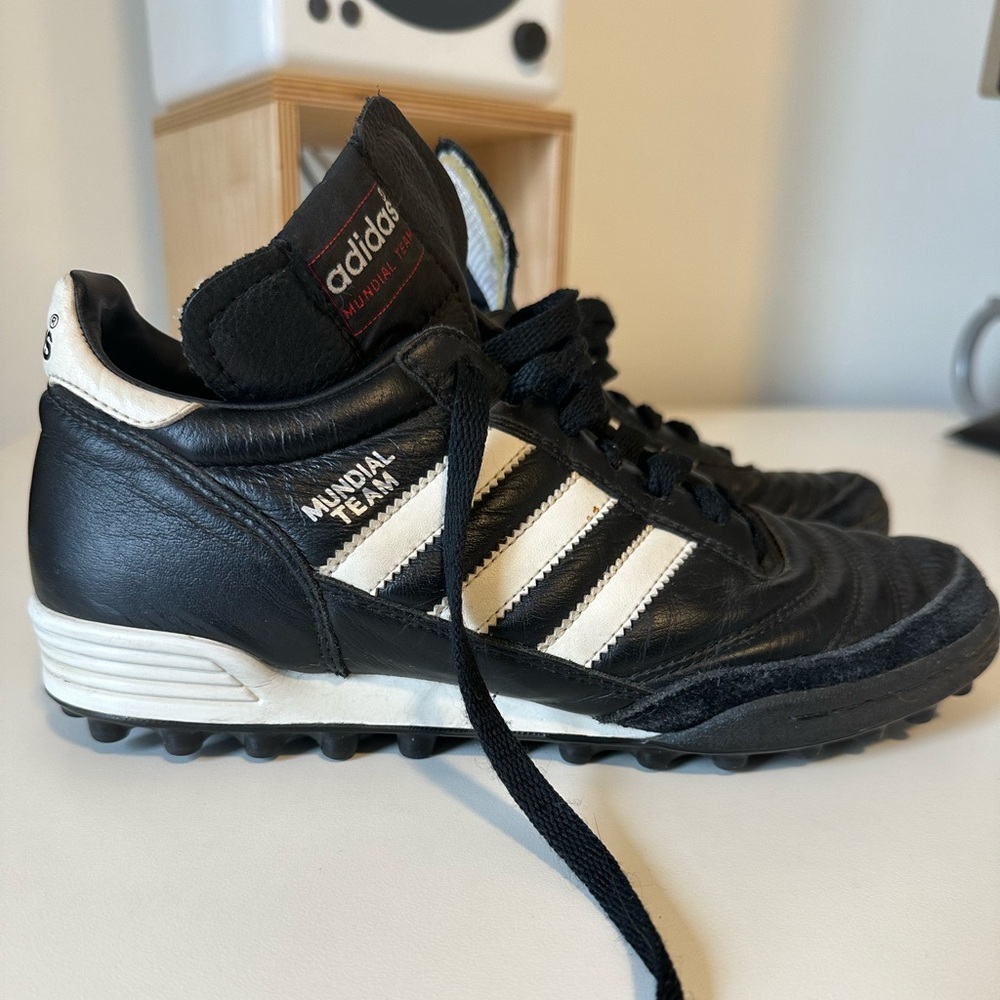 Adidas Mundial Team Turf Shoe (US 5.5, EU 38)